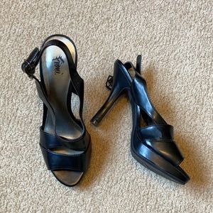 Sandal stilettos size 5